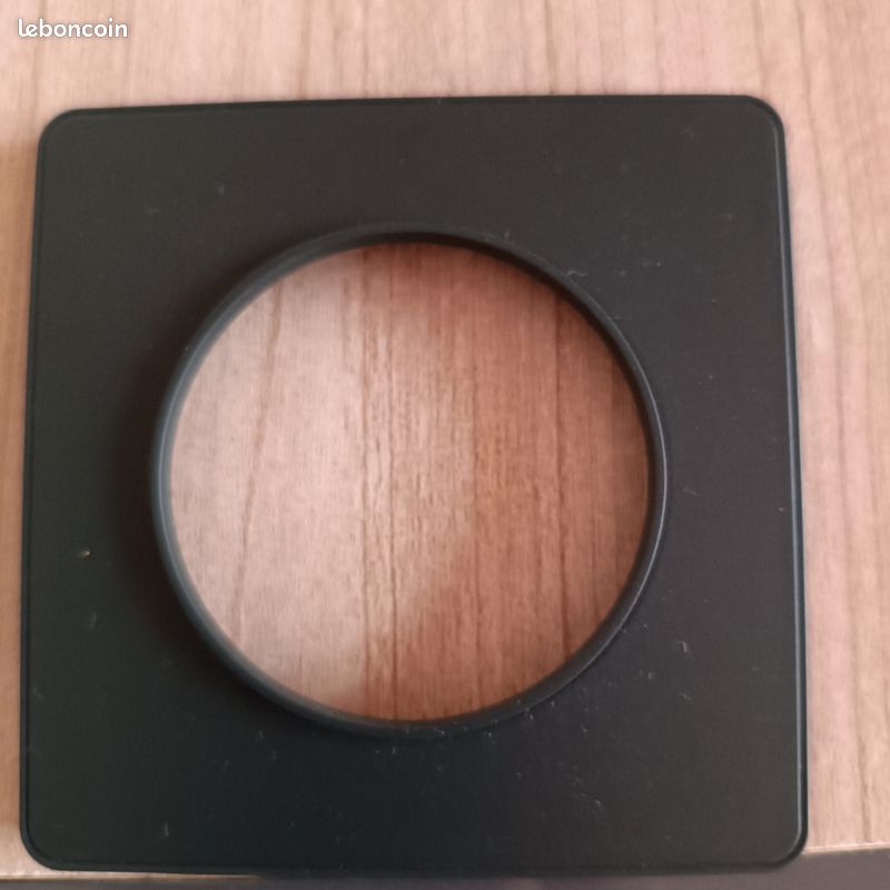Cache prise électrique rond Schneider neuf (image 1)