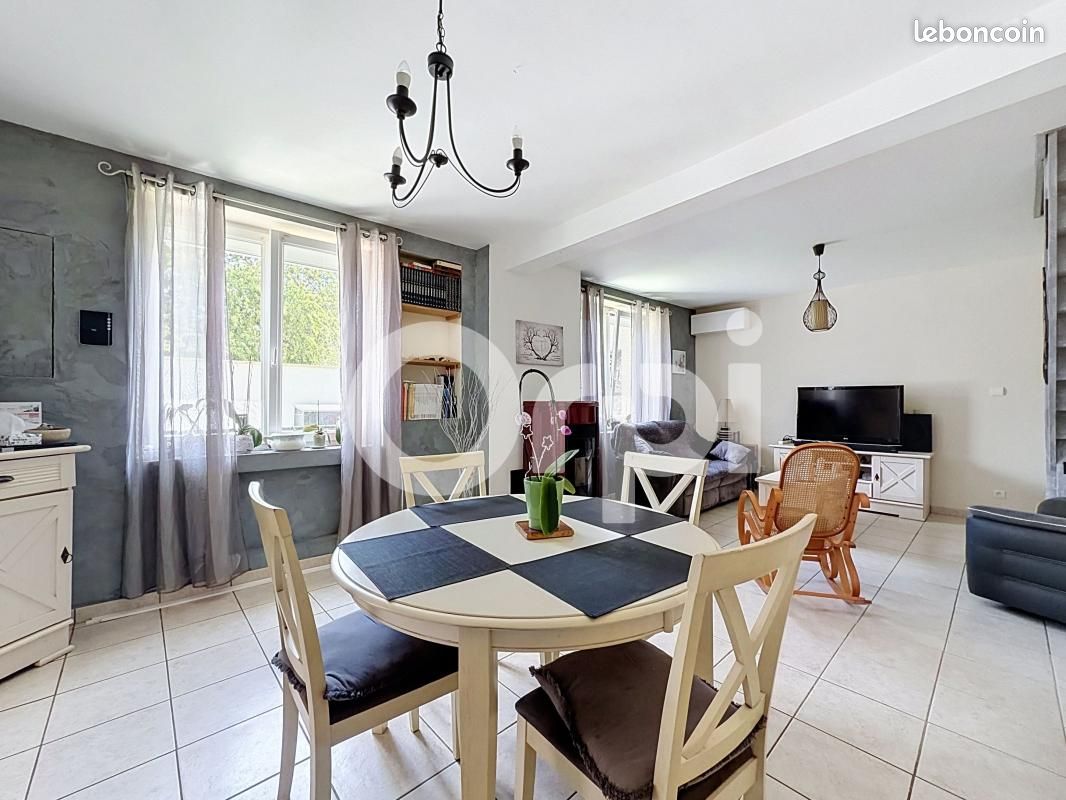 Maison 5 pièces 100 m² · à Noisy-Rudignon · 100 m² · 225 000 €