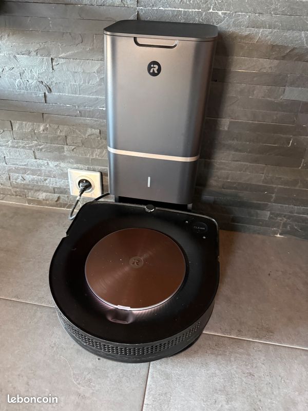 IRobot Roomba s9+ avec station – Très peu utilisé (image 1)