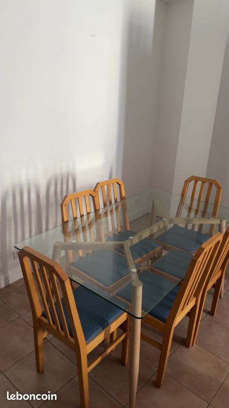 Table à manger + 6 chaises (image 1)