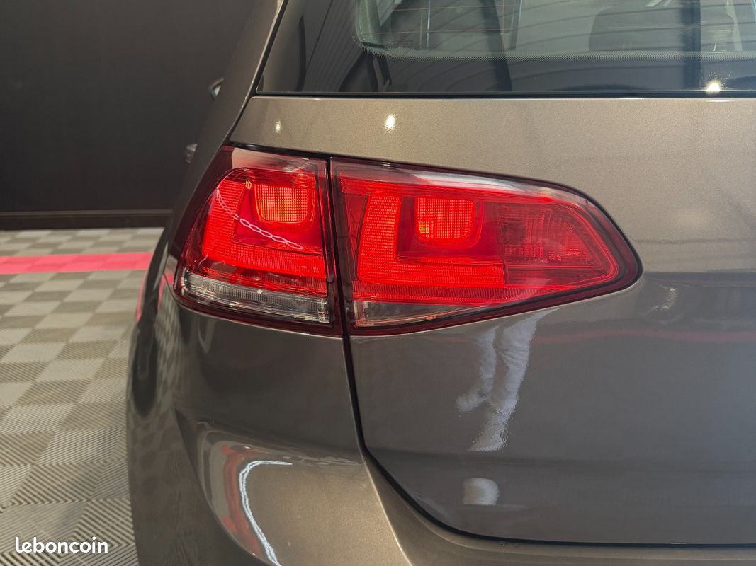 VOLKSWAGEN GOLF 1.6 TDI 110 FAP Lounge (image 37)