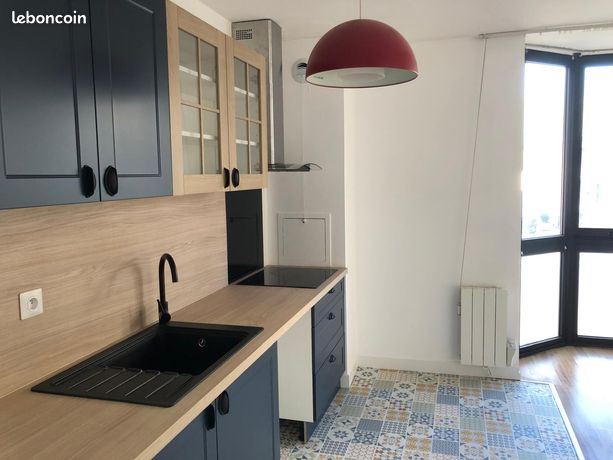 Location appartement 2 pièces 47 m² Arpajon (91290) 850
