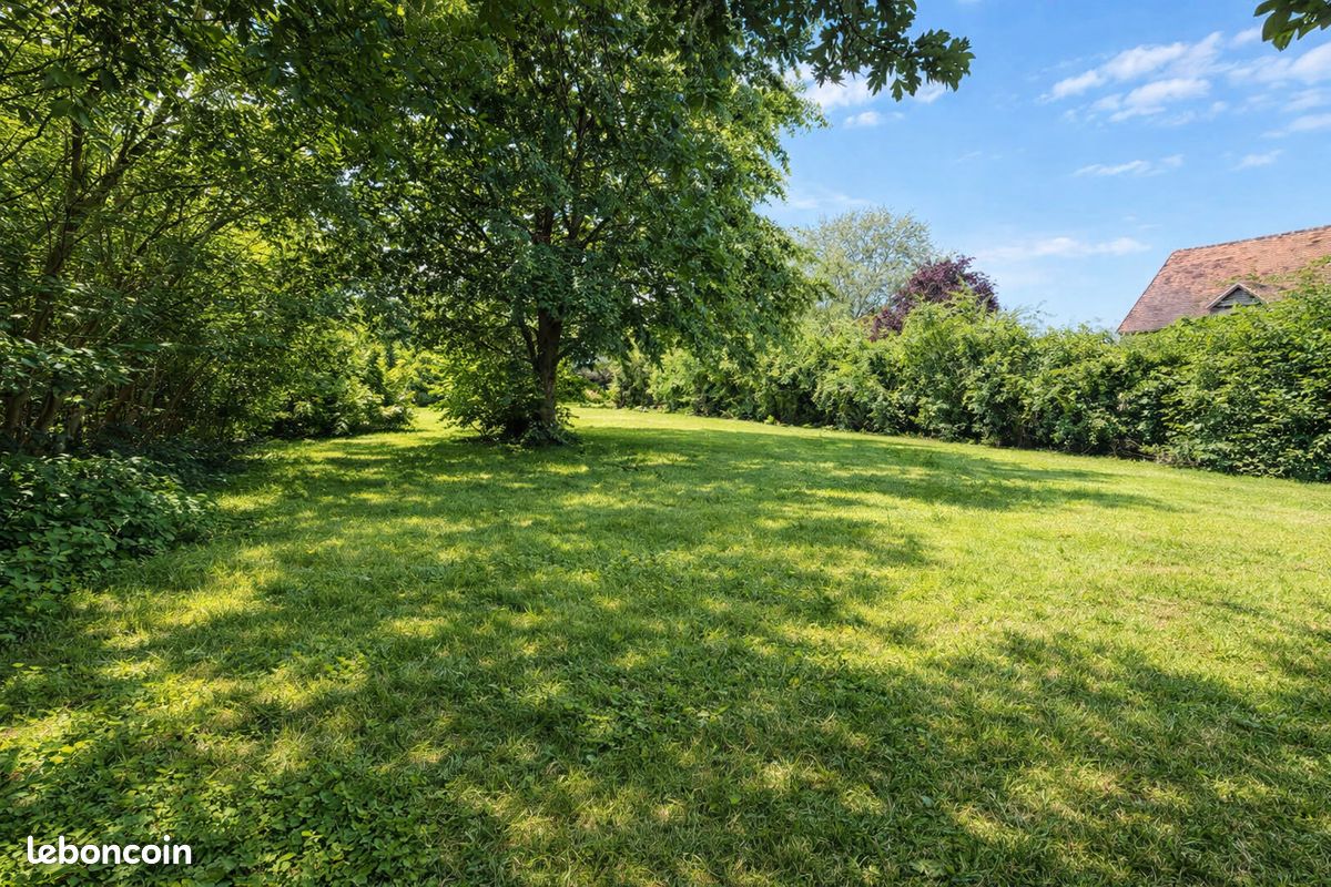 Terrain 827 m² · à Courpalay · 827 m² · 76 300 €