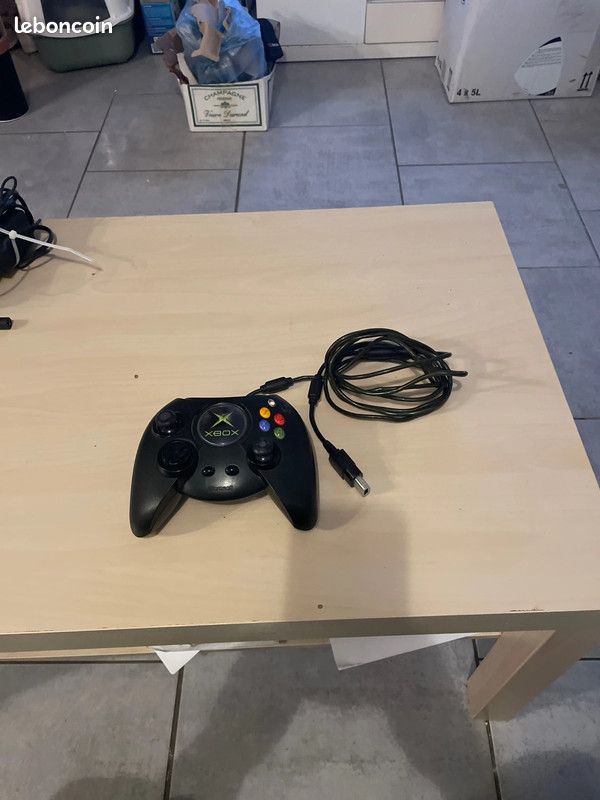 Manette Microsoft Xbox Première Génération – Officielle, Filaire, Noire, Occasion