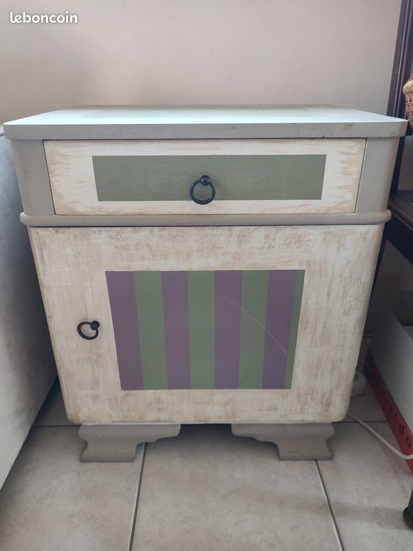 Petit meuble original (image 2)