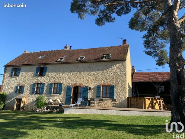 Propriété 10 pièces 214 m²