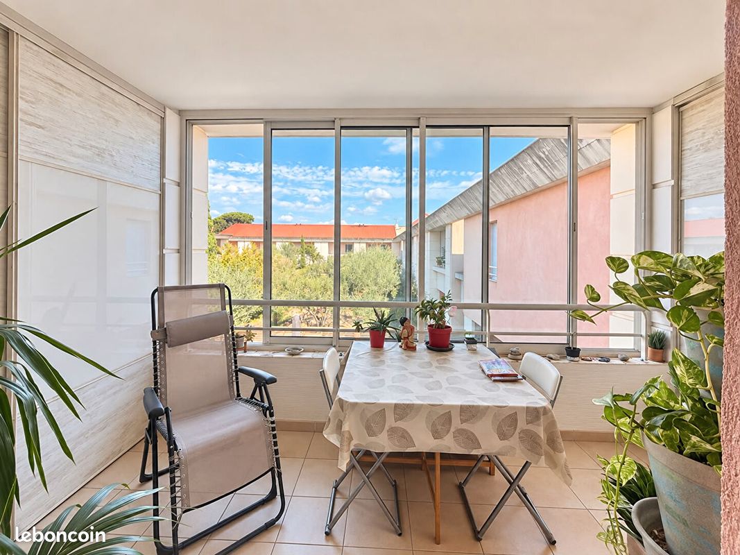 Appartement 3 pièces 48 m² · à Fréjus · 48 m² · 263 000 €
