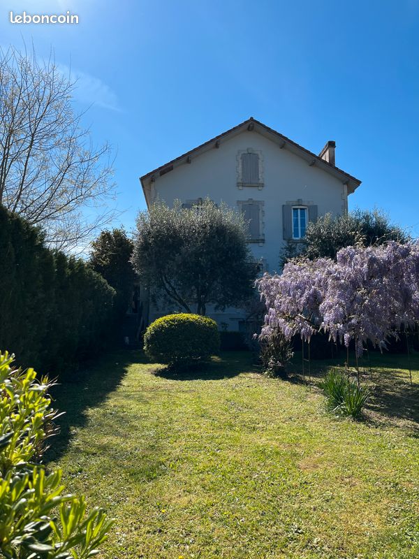 Maison 7 pièces 205 m² · à Mont-de-Marsan · 205 m² · 565 000 €
