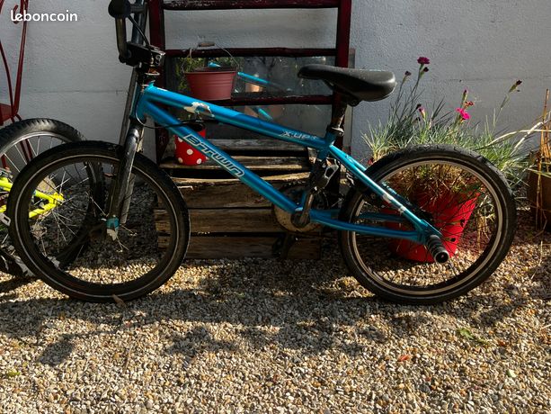 Vlo Enfant Amazon Velo Bmx Freestyle 20 Pouces Bmx Noir D'occasion