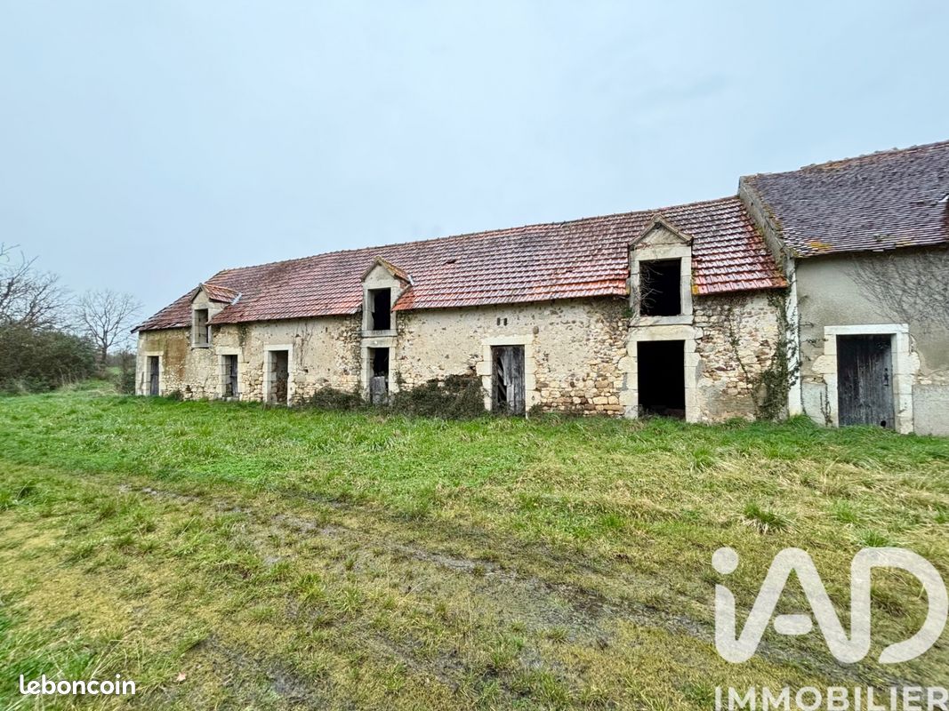 Maison 4 pièces 220 m² · à Chitray · 220 m² · 45 500 €