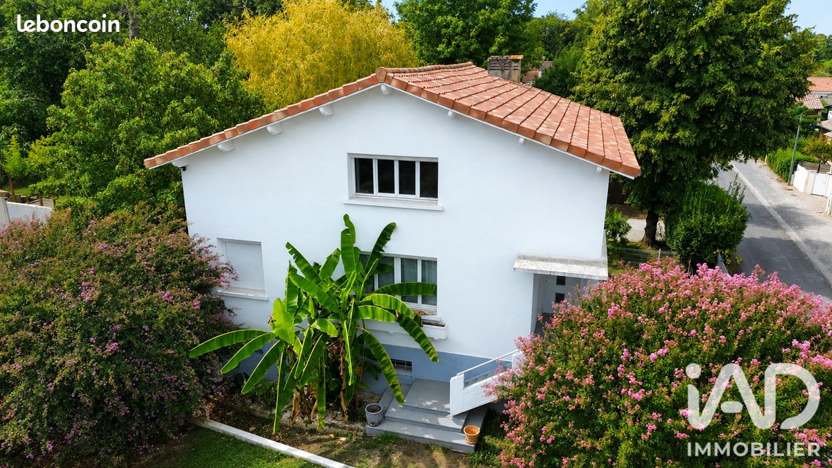 Maison 7 pièces 193 m² · à Saint-Médard-de-Guizières · 193 m² · 279 000 €