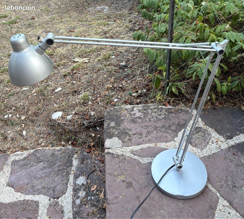Lampe de bureau (image 1)