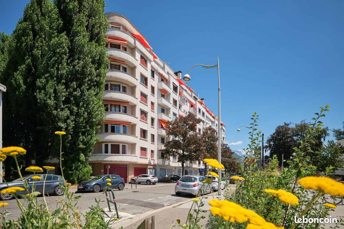 Appartement 3 pièces 82 m² · à Annecy · 82 m² · 560 000 €