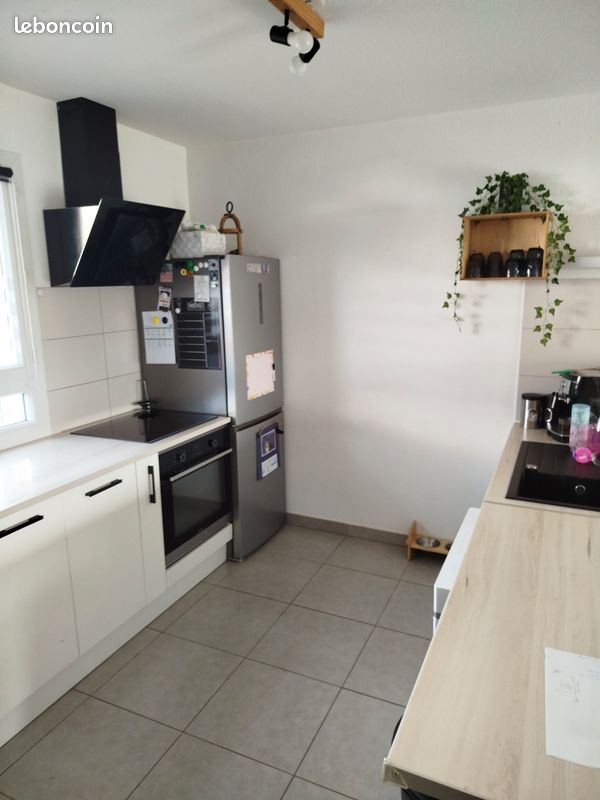 Cuisine blanche complète (image 1)