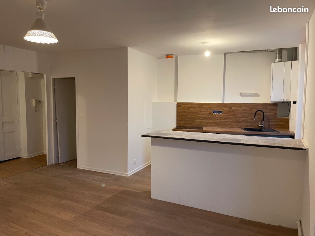 Appartement 4 pièces 115 m² · à Saint-Étienne · 115 m² · 990 €/mois