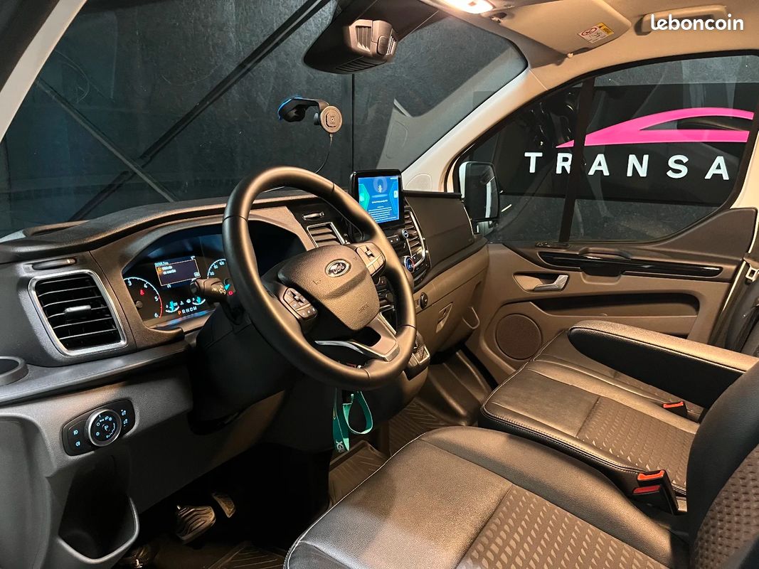 Ford transit custom fourgon 290 l1h1 2.0 ecoblue 170 bva sport (attelage) (image 9)