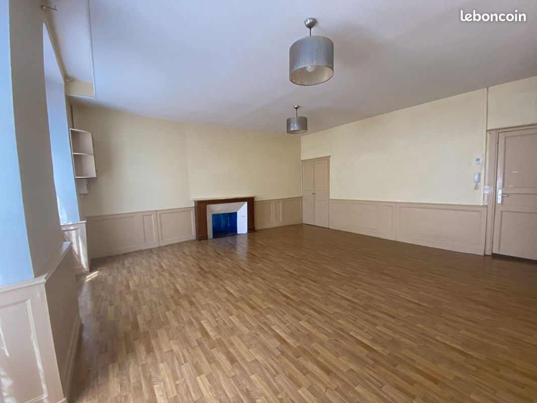 Appartement 3 pièces 98 m² · à Dinan · 98 m² · 793 €/mois