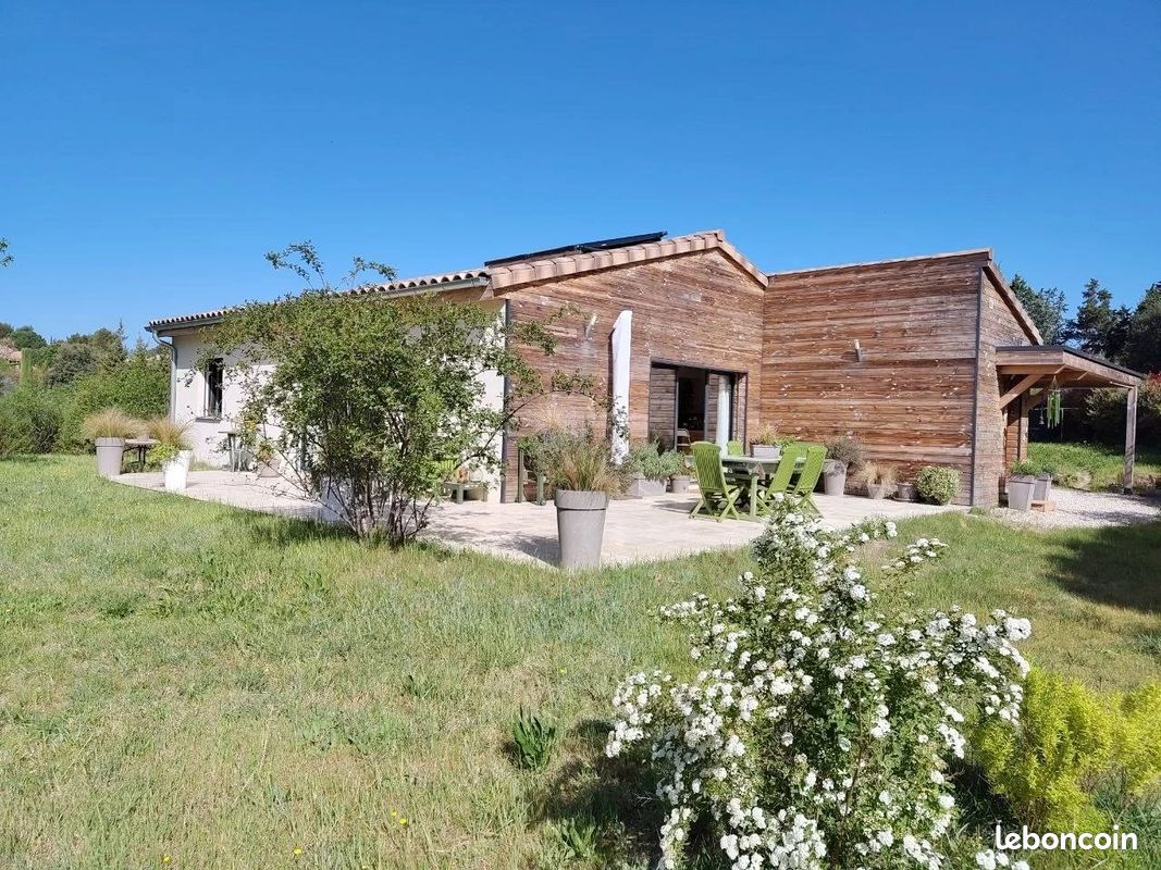 Maison 3 pièces 105 m² · à Vaison-la-Romaine · 105 m² · 500 000 €