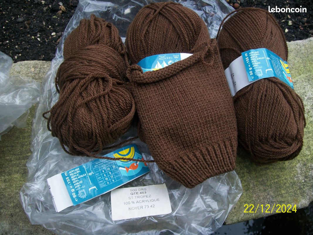 Lot de 13 Pelotes de Laine Neuve Marron Chocolat Origine 155 m - Loisirs créatifs
