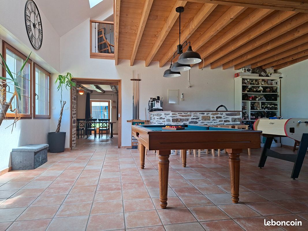 Maison 6 pièces 190 m² · à Retiers · 190 m² · 315 000 €