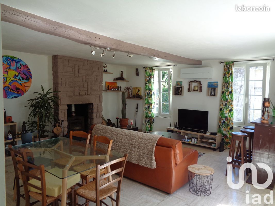 Maison 5 pièces 150 m² - Saint-Georges-des-Coteaux 17810 (image principale 0)