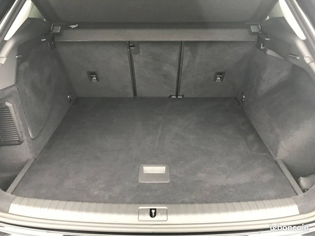 AUDI Q3 45 TFSIe 245 ch S tronic 6 Design (image 22)