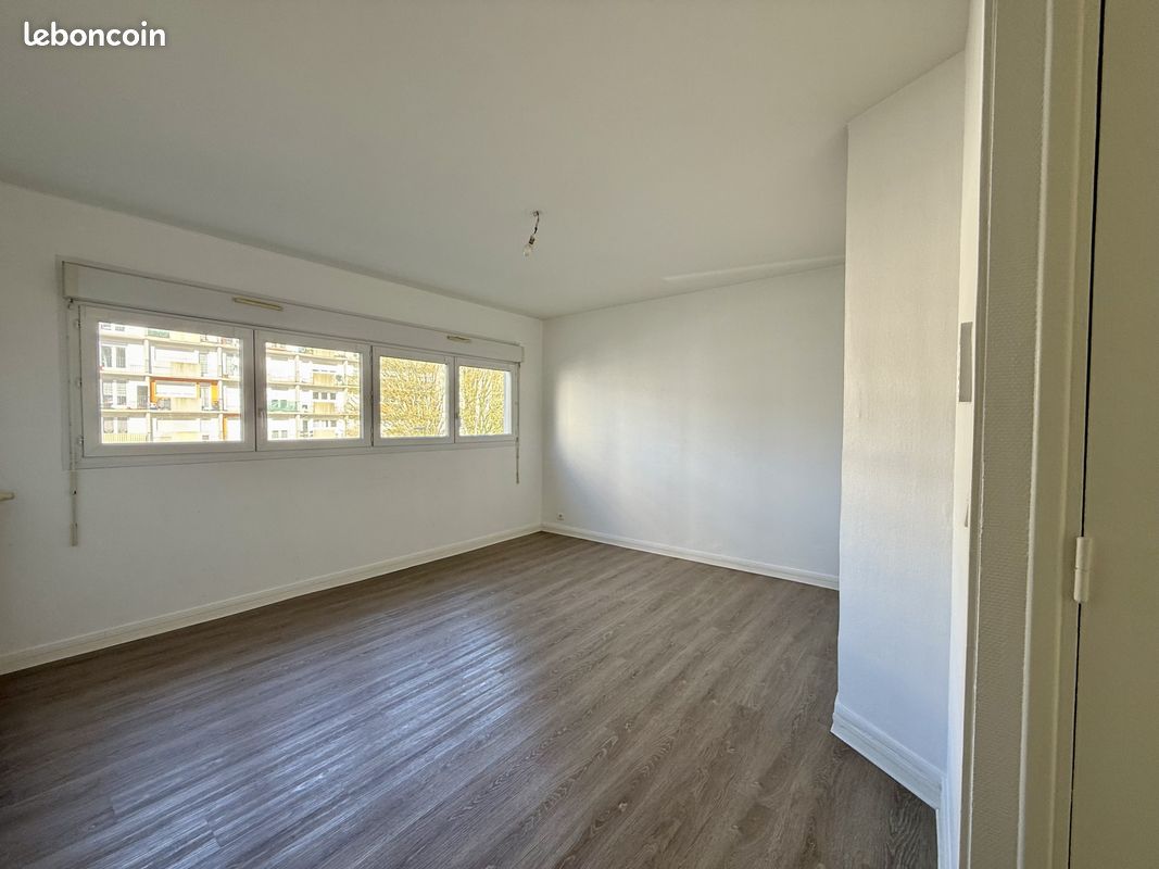 Appartement 2 pièces 43 m² · à Quimper · 43 m² · 590 €