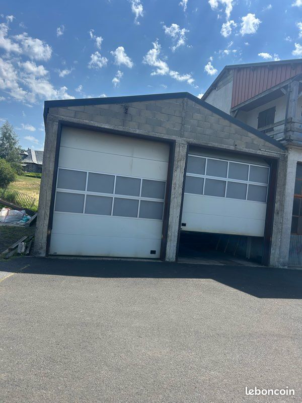 Garage / hangar / local (image 1)
