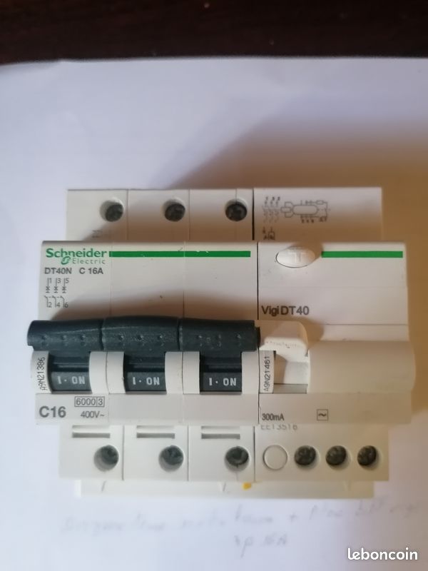 Disjoncteur modulaire + bloc Différentiel 16A (image 1)