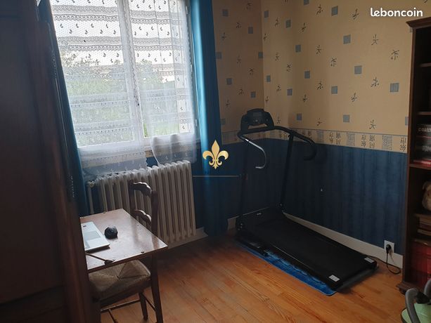 https://img.leboncoin.fr/api/v1/lbcpb1/images/4d/9d/d3/4d9dd381f569259efb1a2ff59ac86d967abd9a1c.jpg?rule=ad-image