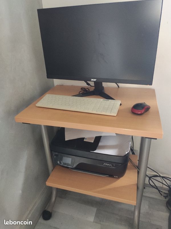 Bureau (image 1)