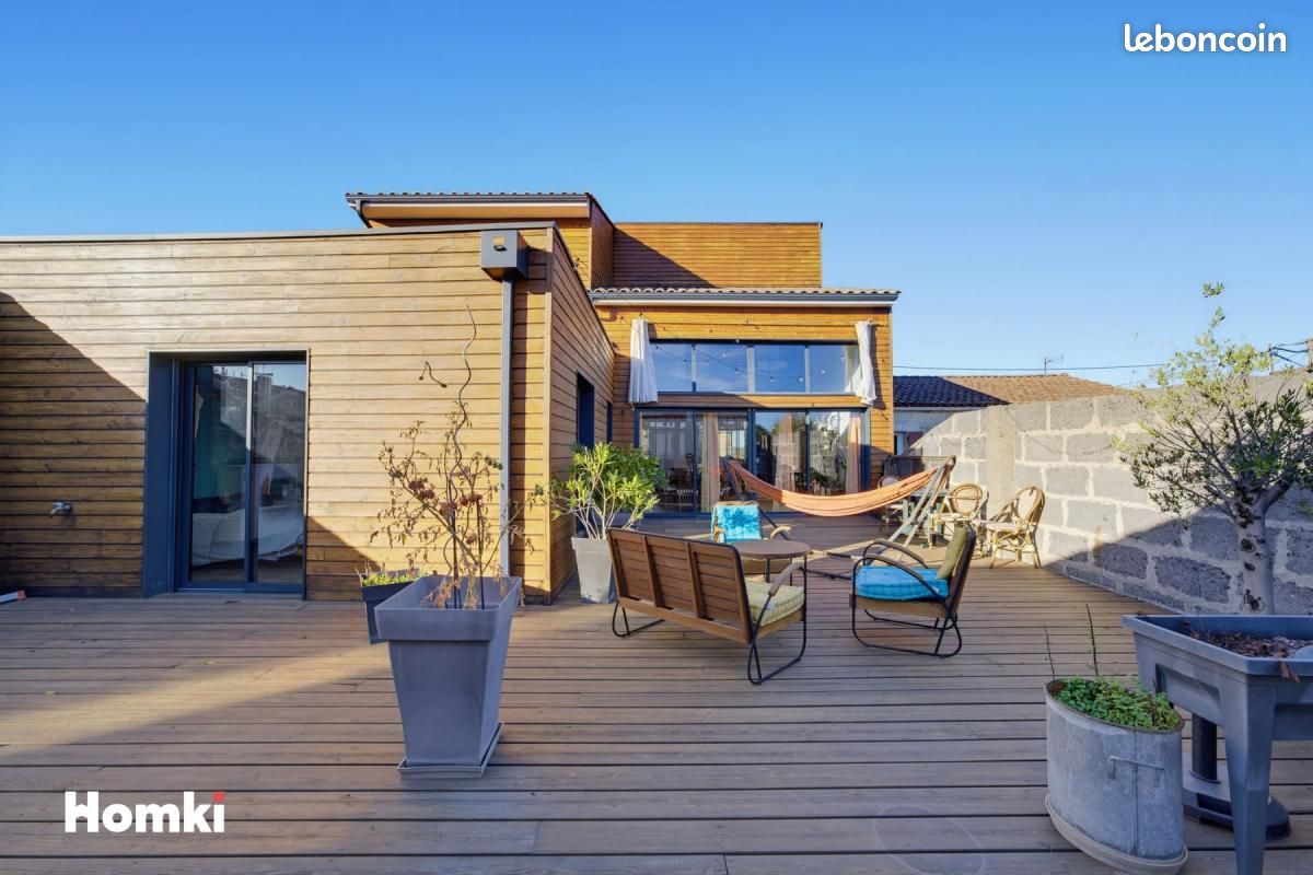 Maison 6 pièces 167 m² · à Saint-Loubès · 167 m² · 400 000 €