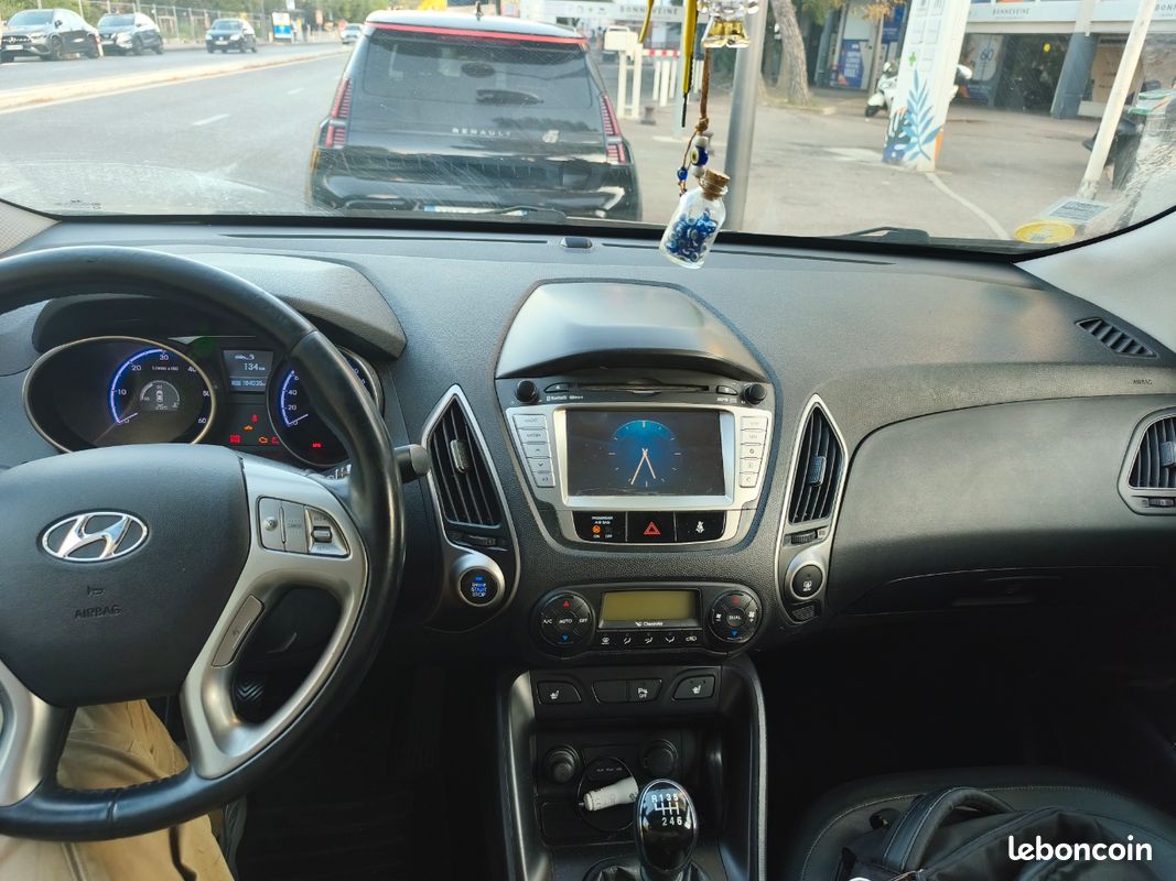 Hyundai ix35 (image 1)