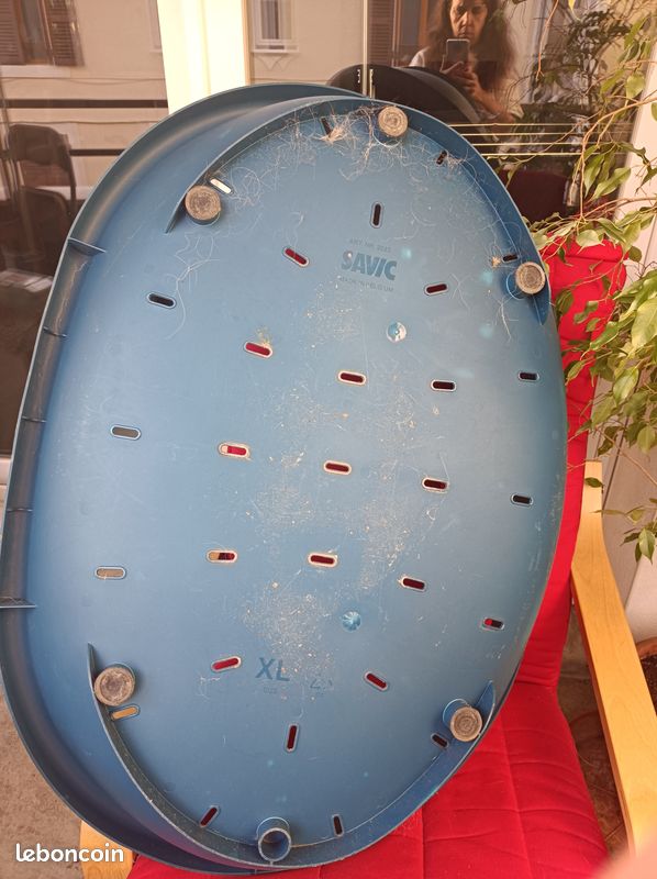 Panier plastique pour grand chien (image 2)