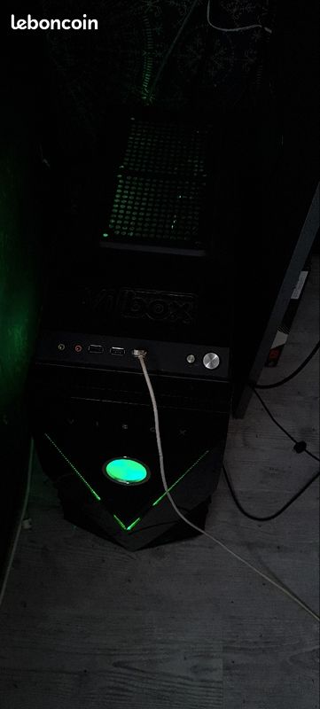 Pc Gamer Setup complet (écran, clavier, souris, micro, casque) (image 1)