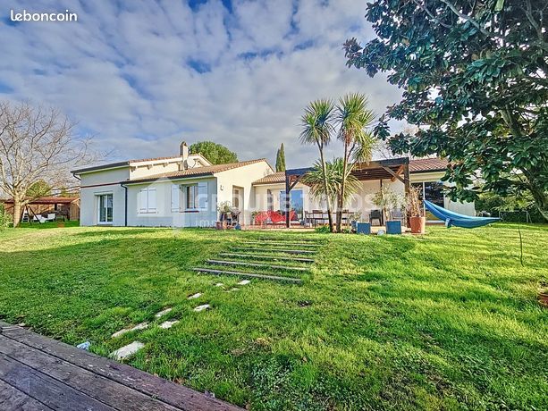 Villa 6 pièces 219 m²