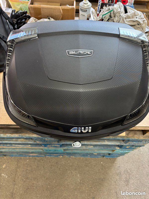 Top case GIVI B47 BLADE (image 1)