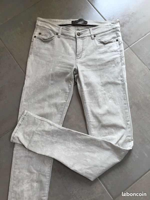 ▪️Jean slim sculpt up effet marbré IKKS * Taille 40 (image 2)