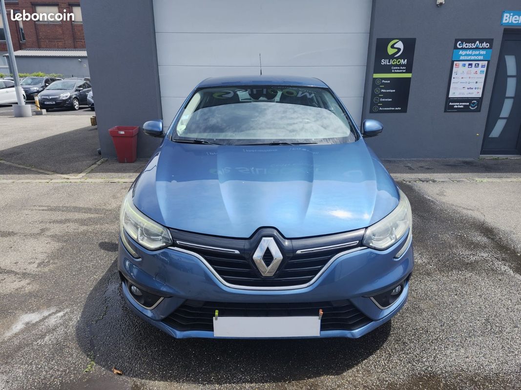 Renault Megane IV 1.5 DCI 110ch BV6 Life (image 2)