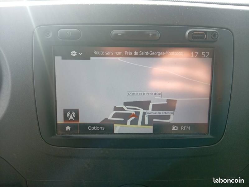 Renault Master PlanCb 14 900 HT L3H2 2.3 dCi 110ch Grand Confort HAYON (image 11)