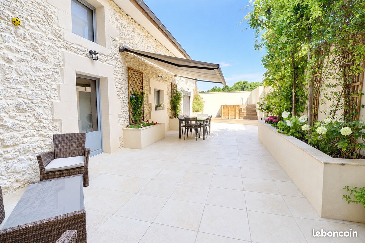 Maison 8 pièces 300 m² · à Langon · 300 m² · 435 000 €