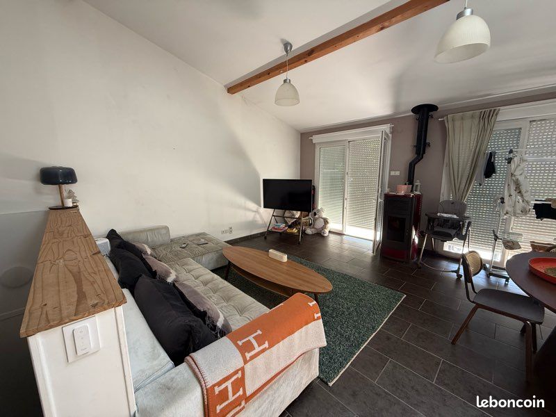 Appartement 3 pièces 110 m² · à La Tour-du-Pin · 110 m² · 1 200 €