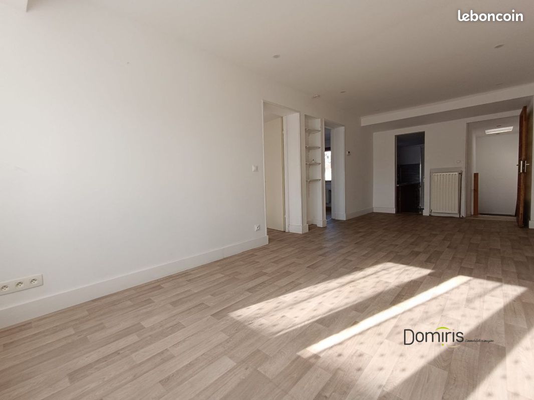 Appartement 3 pièces 60 m² · à Lys-lez-Lannoy · 60 m² · 820 €/mois