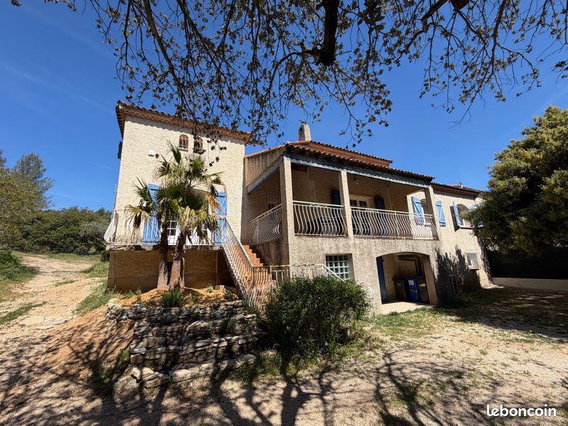Maison 10 pièces 236 m² · à Aubagne · 236 m² · 949 000 €