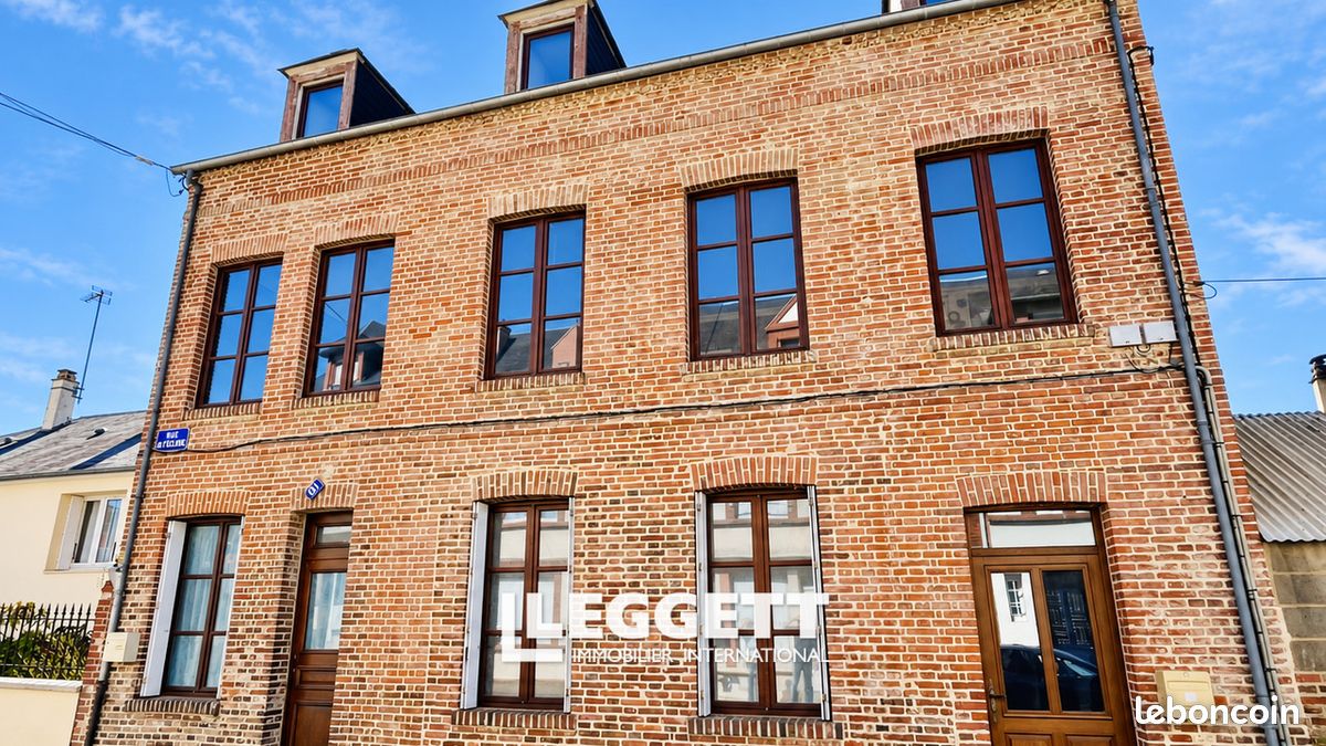 Maison 9 pièces 140 m² · à Gacé · 140 m² · 136 000 €