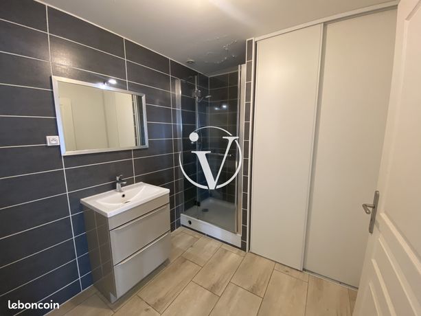 https://img.leboncoin.fr/api/v1/lbcpb1/images/4d/a6/2c/4da62c13db3d53d797ed06eefbd4ba32ad94b28a.jpg?rule=ad-image