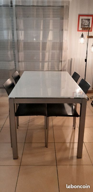 Table à manger en verre 6 personnes avec rallonge (image 3)