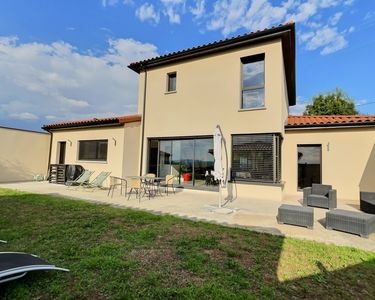 Maison 700 000 € - 159 m²