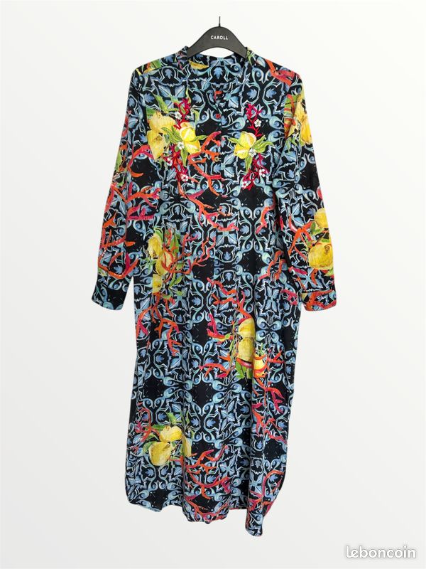 Robe longue bleu et noir à motifs colorés citrons jaunes brodés