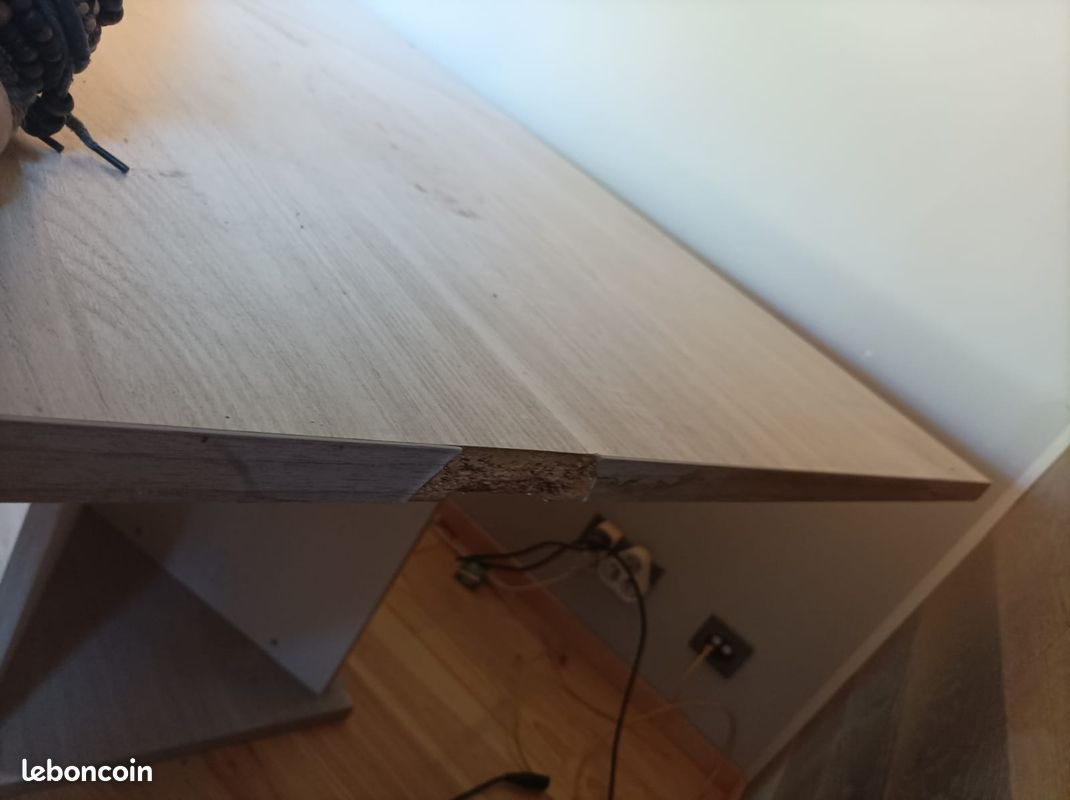 Table (image 4)